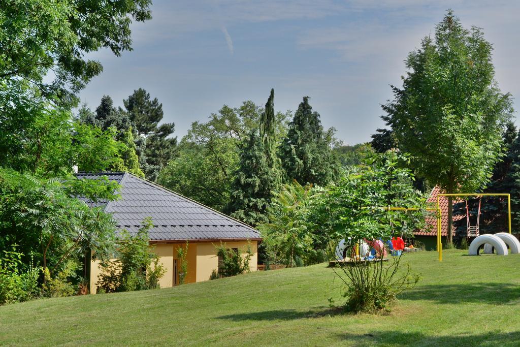 Areal Hradisek Villa Klobouky u Brna Dış mekan fotoğraf